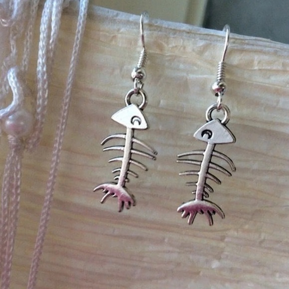 🍒 3PC GOTHIC SET FISH BONE EARRINGS OUIJA NECKLACE COFFIN RING SILVER BUNDLE - Picture 2 of 5